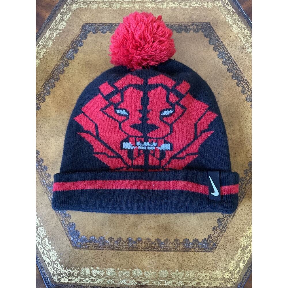 Nike Lebron James Beanie Black Red Lion Youth Size Pom Pom Hat NBA